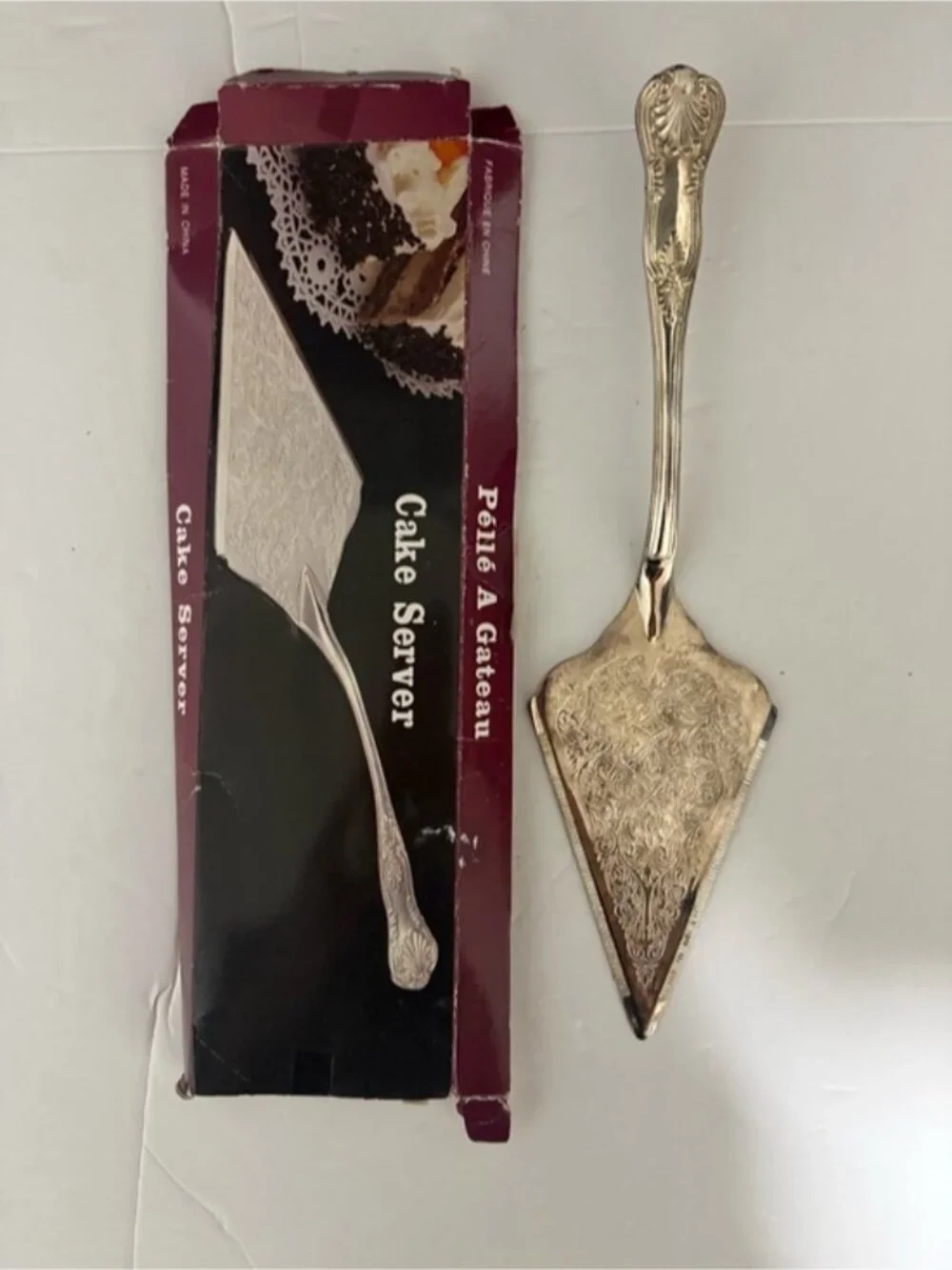 Vintage Style Cake Server Silver Tone Engraved Dessert Server w/ Box